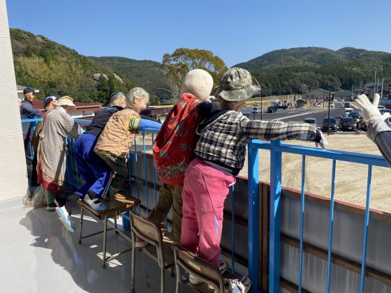 道の駅宮地岳かかしの里