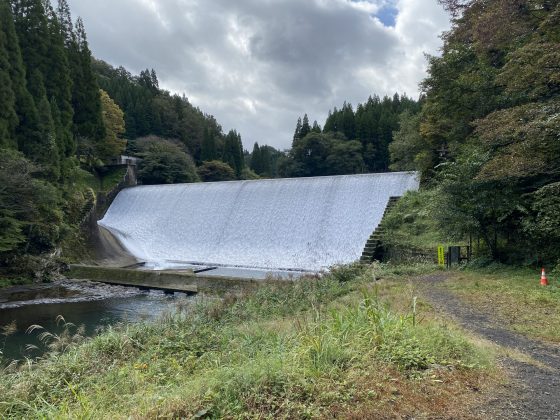 白水ダム