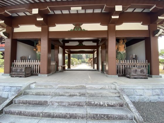 蓮華院誕生寺