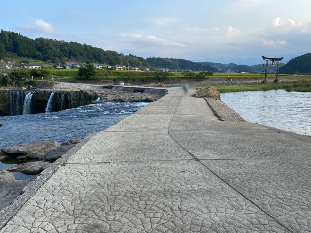 原尻の滝