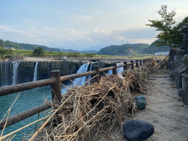 原尻の滝