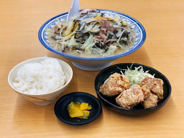 井手ちゃんぽん近見店