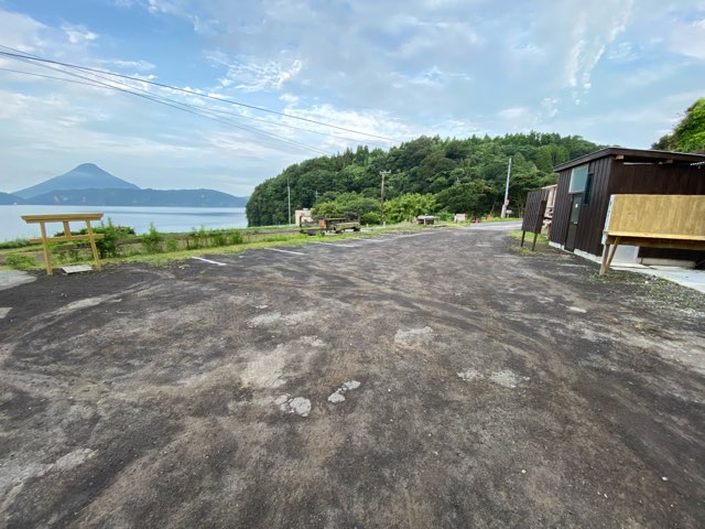 黄金の鳥居・金豊龍