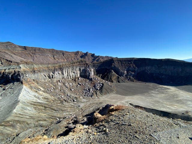 阿蘇火山火口