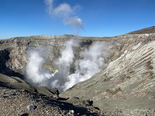 阿蘇火山火口