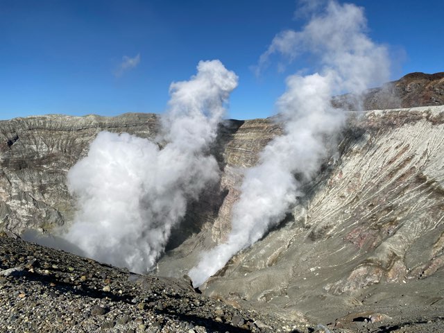 阿蘇火山火口