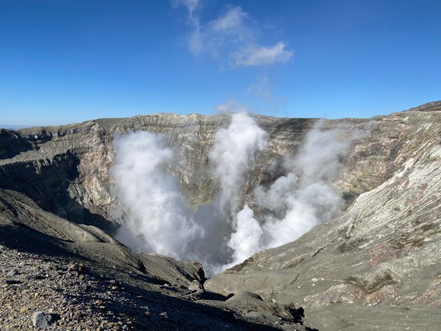 阿蘇火山火口