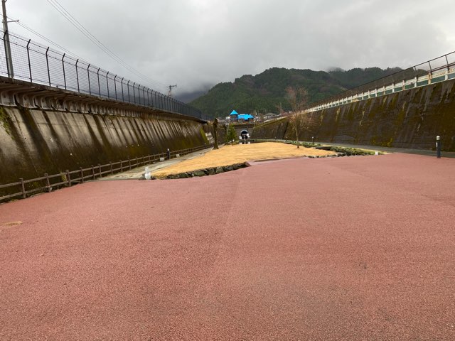 高森湧水トンネル