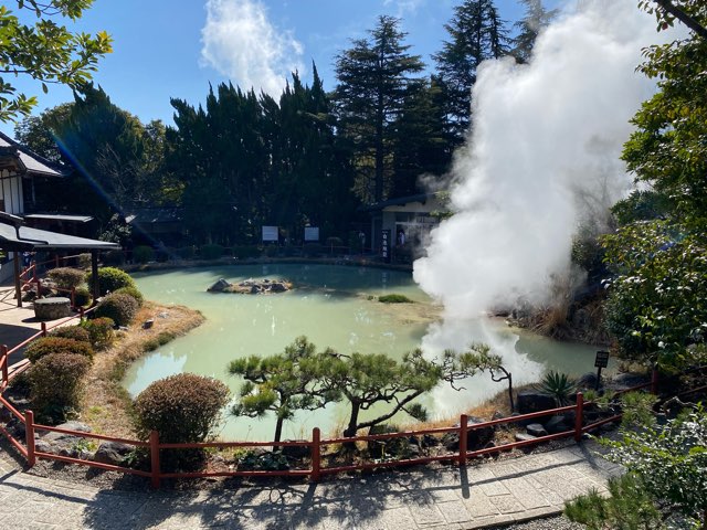 別府地獄めぐり白池地獄