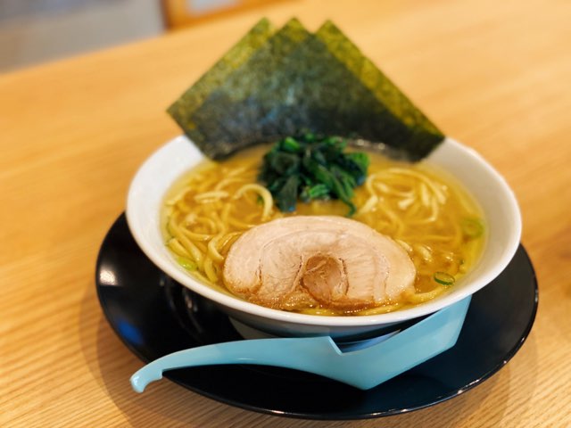 横浜家系ラーメン白金家浜線バイパス店