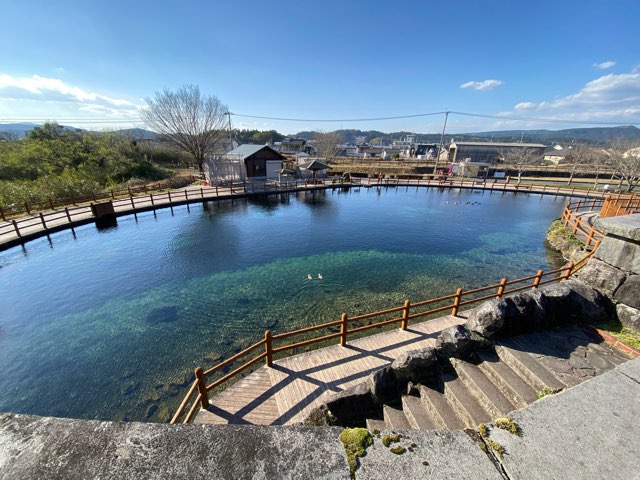 丸池湧水