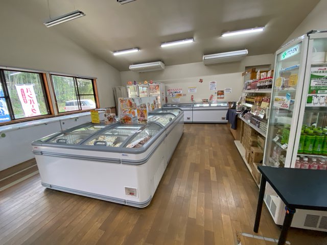 八ちゃん堂工場直売所
