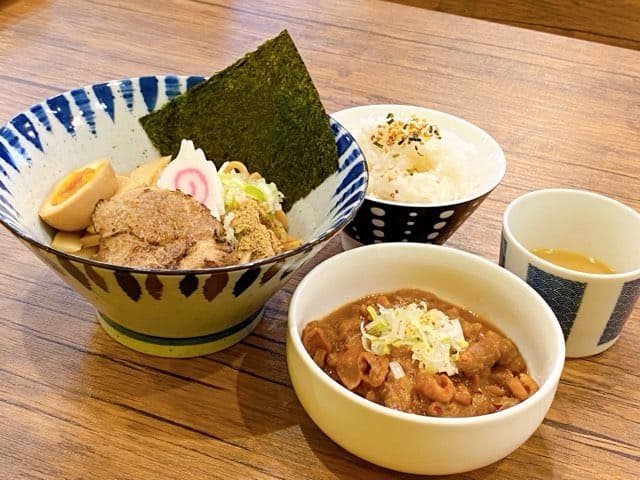 油そば熊本総本家けんしろう