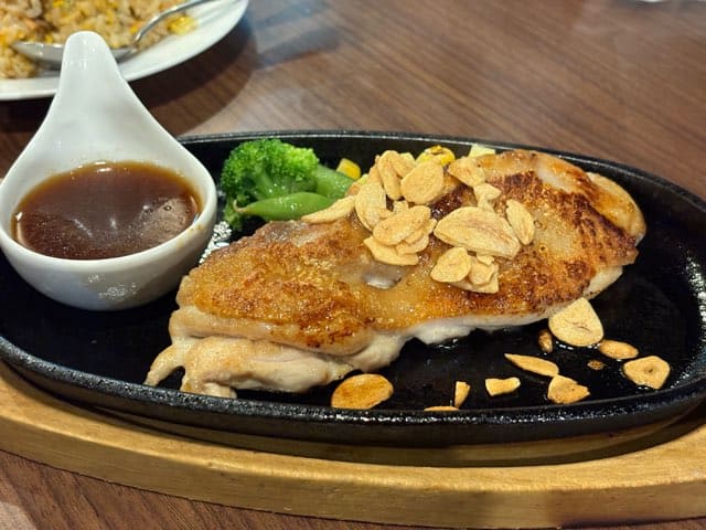 リトルガーデンのカニ食べ放題&オーダーバイキング