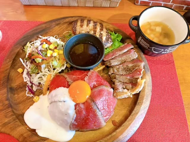 肉は別腹