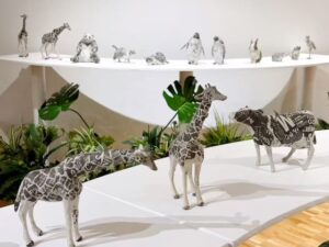 東耕平作品展『NEWS PAPER ANIMALS』