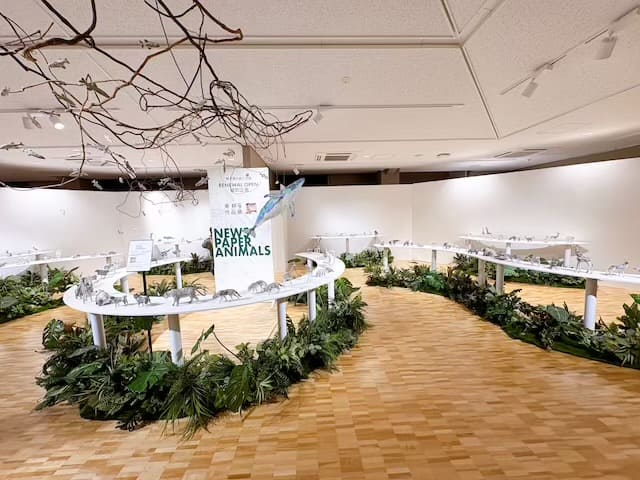 東耕平作品展『NEWS PAPER ANIMALS』