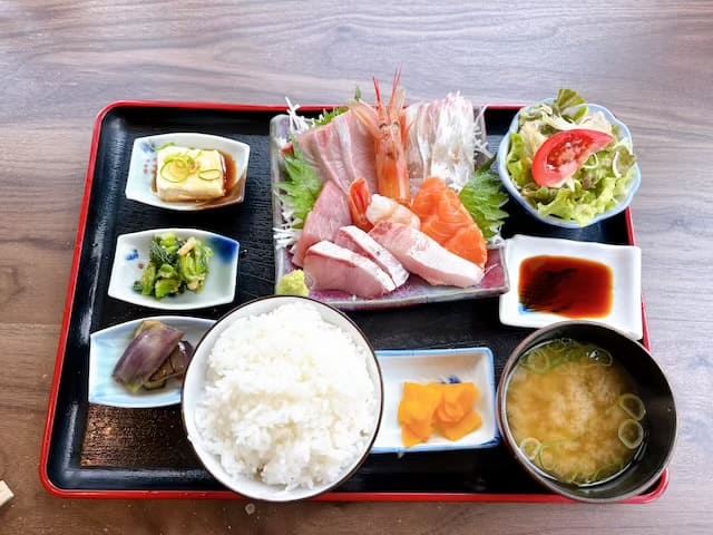 お食事処燈