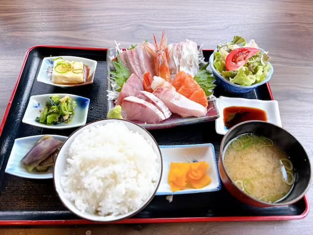 お食事処燈