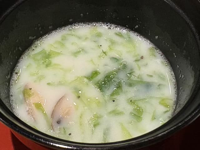 胴長短足