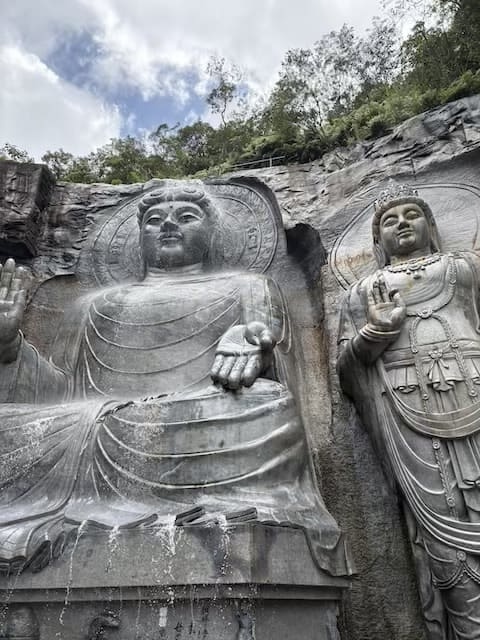 摩崖の里大島石仏山
