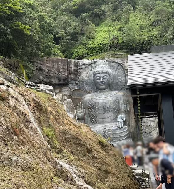 摩崖の里大島石仏山