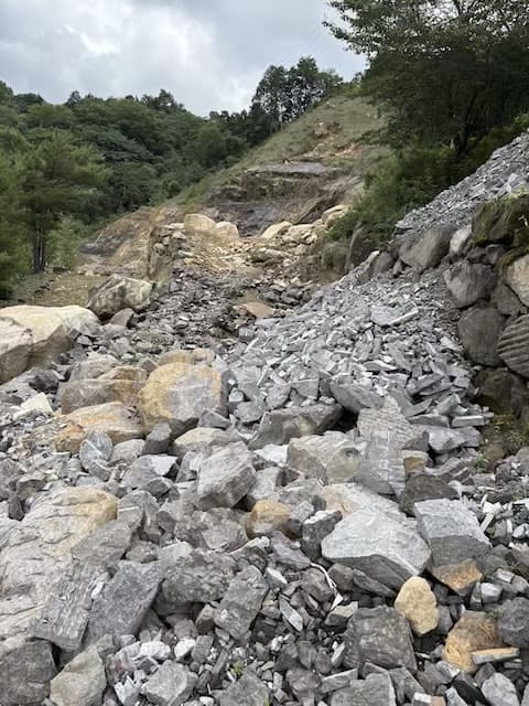 摩崖の里大島石仏山